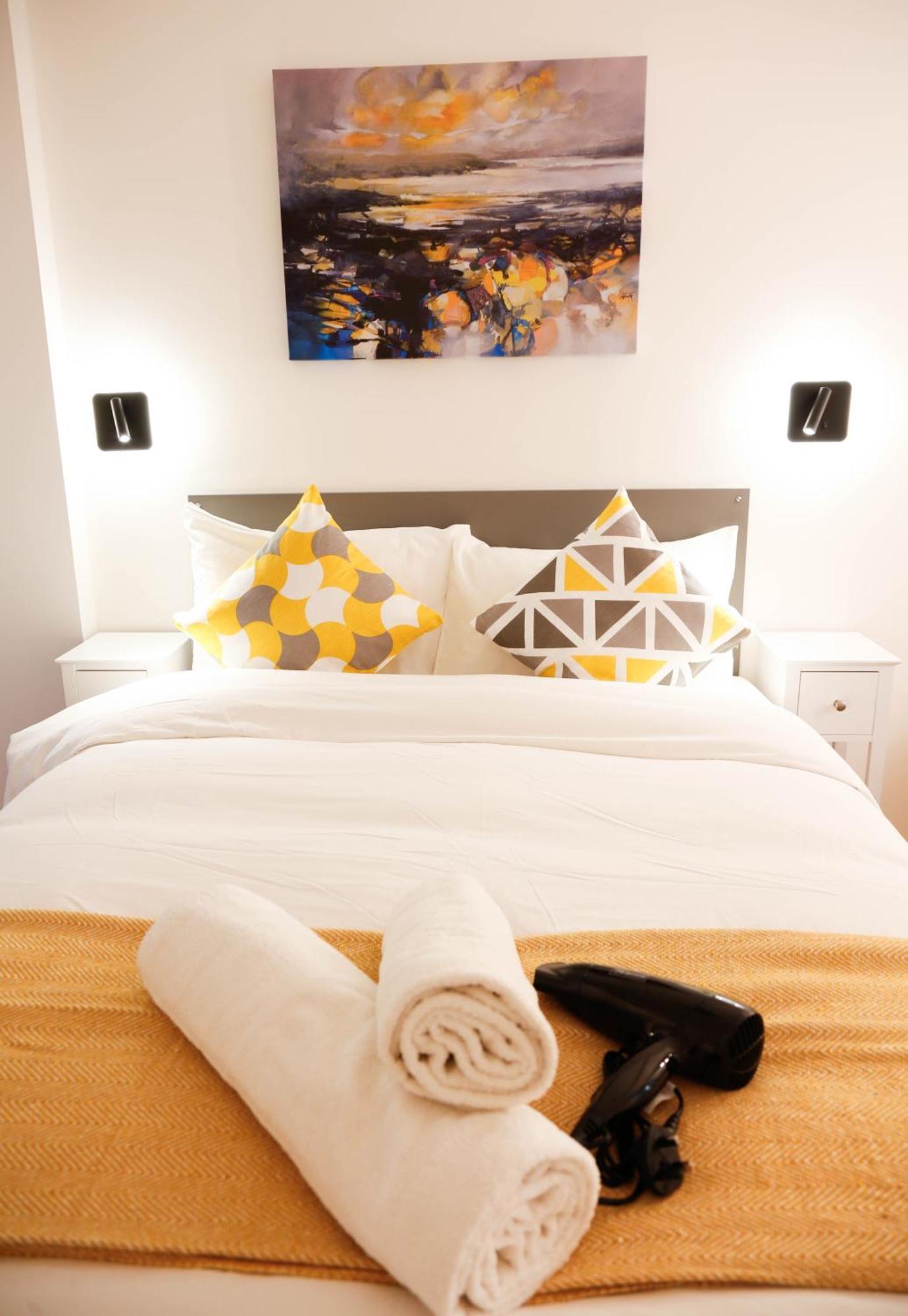 New Luxury Rooms In The Heart Of London Next To Shops, Cafes, Bars & Metro With Shared Bathrooms Zewnętrze zdjęcie