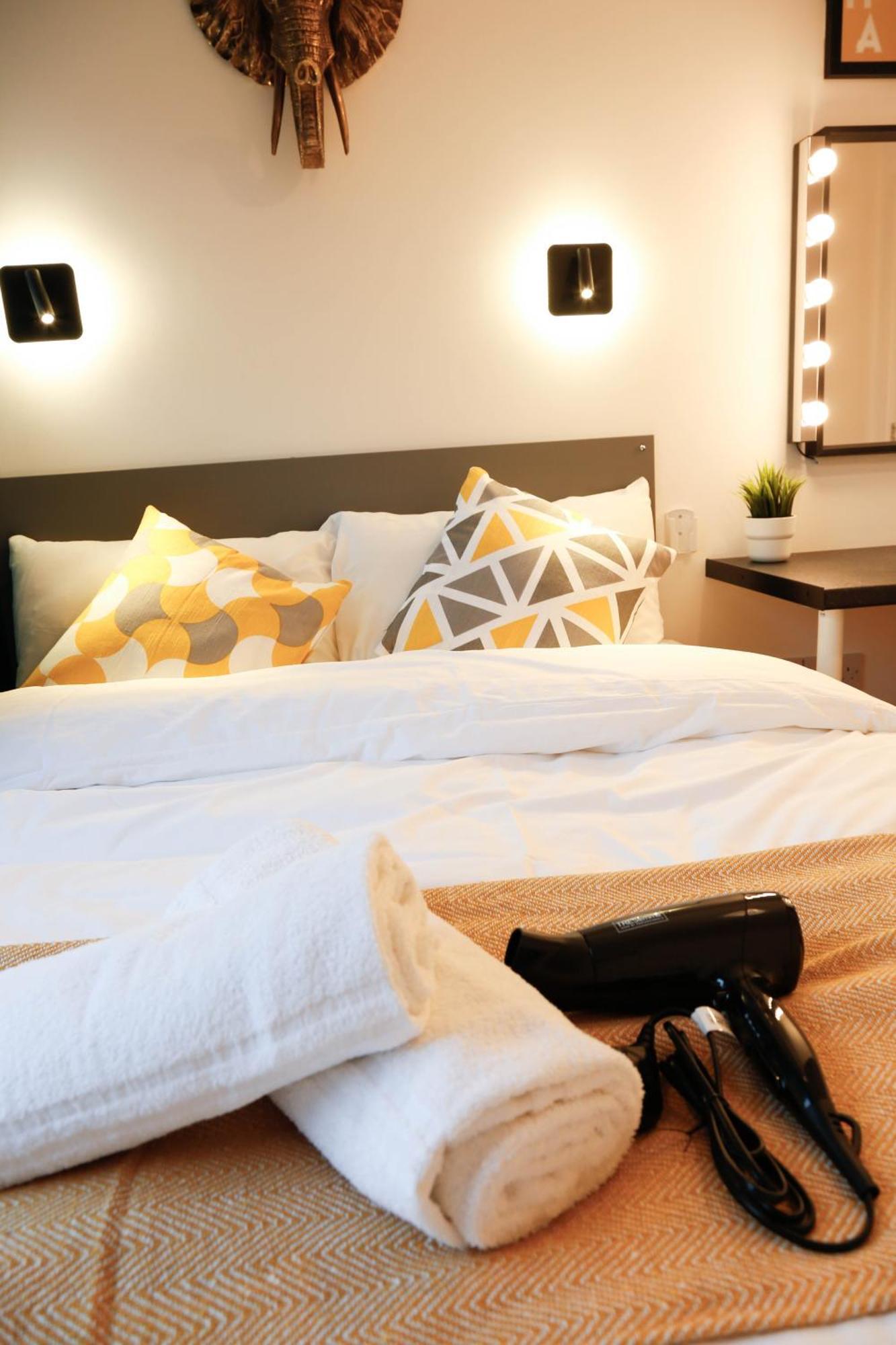 New Luxury Rooms In The Heart Of London Next To Shops, Cafes, Bars & Metro With Shared Bathrooms Zewnętrze zdjęcie