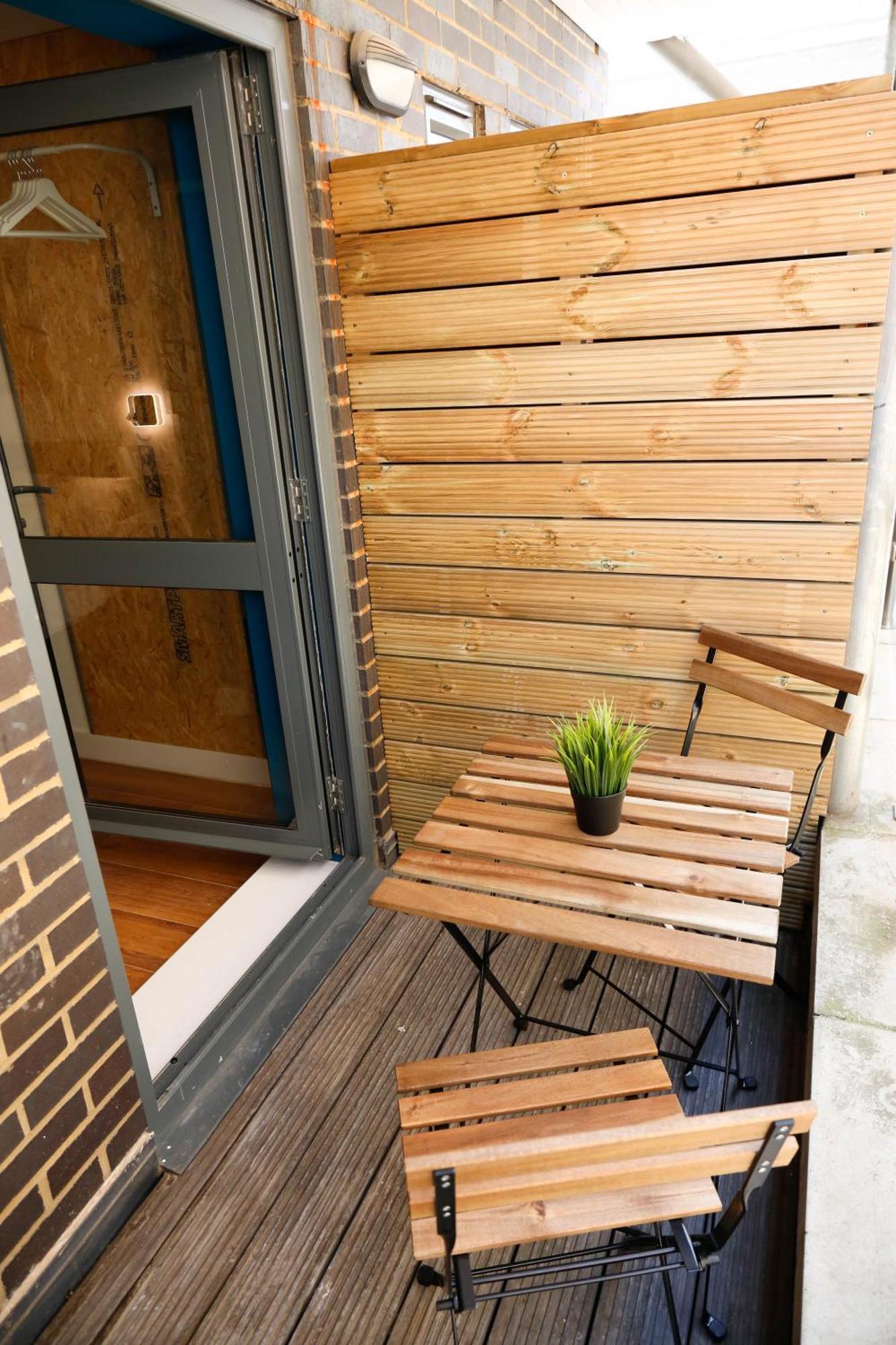 New Luxury Rooms In The Heart Of London Next To Shops, Cafes, Bars & Metro With Shared Bathrooms Zewnętrze zdjęcie