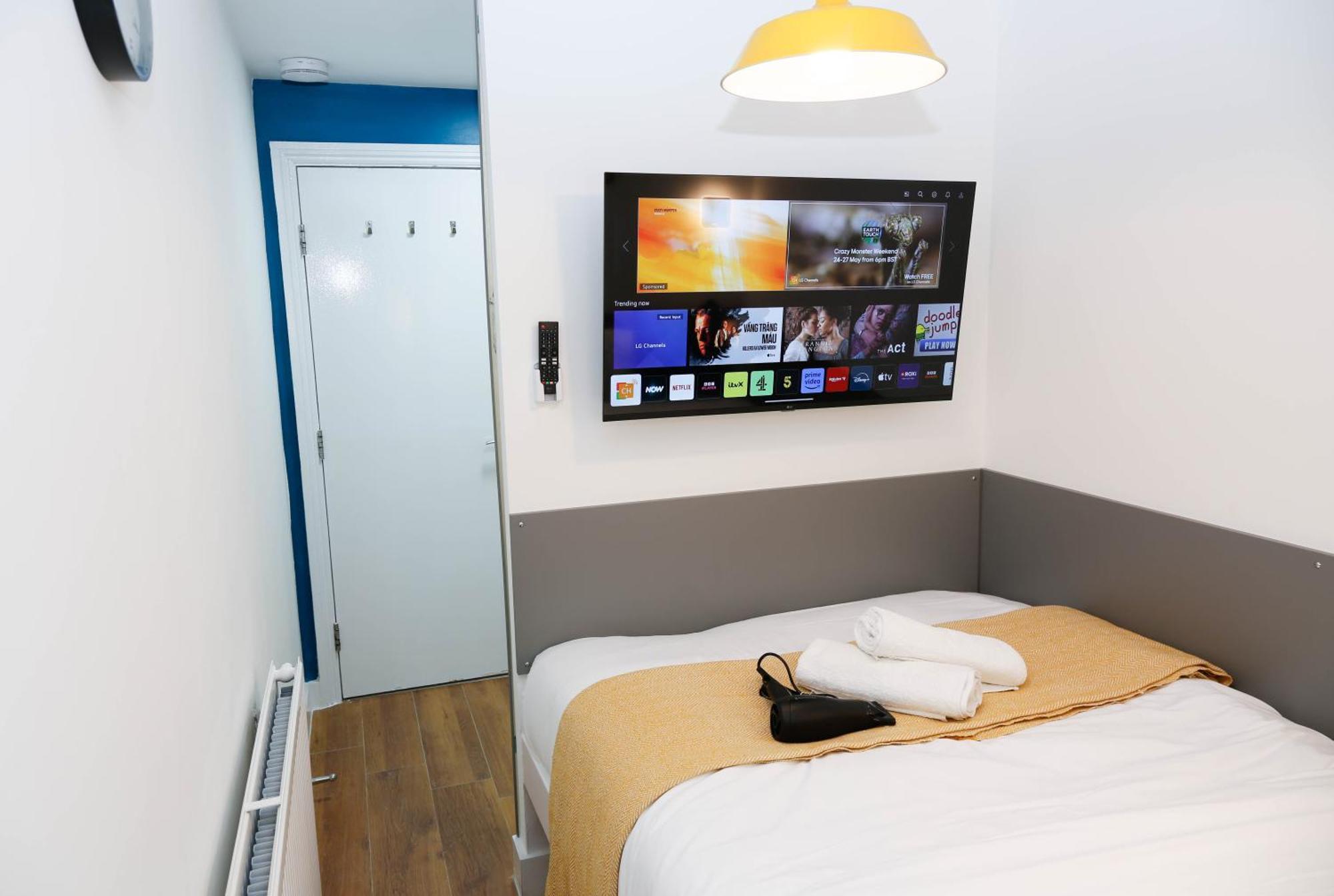 New Luxury Rooms In The Heart Of London Next To Shops, Cafes, Bars & Metro With Shared Bathrooms Zewnętrze zdjęcie