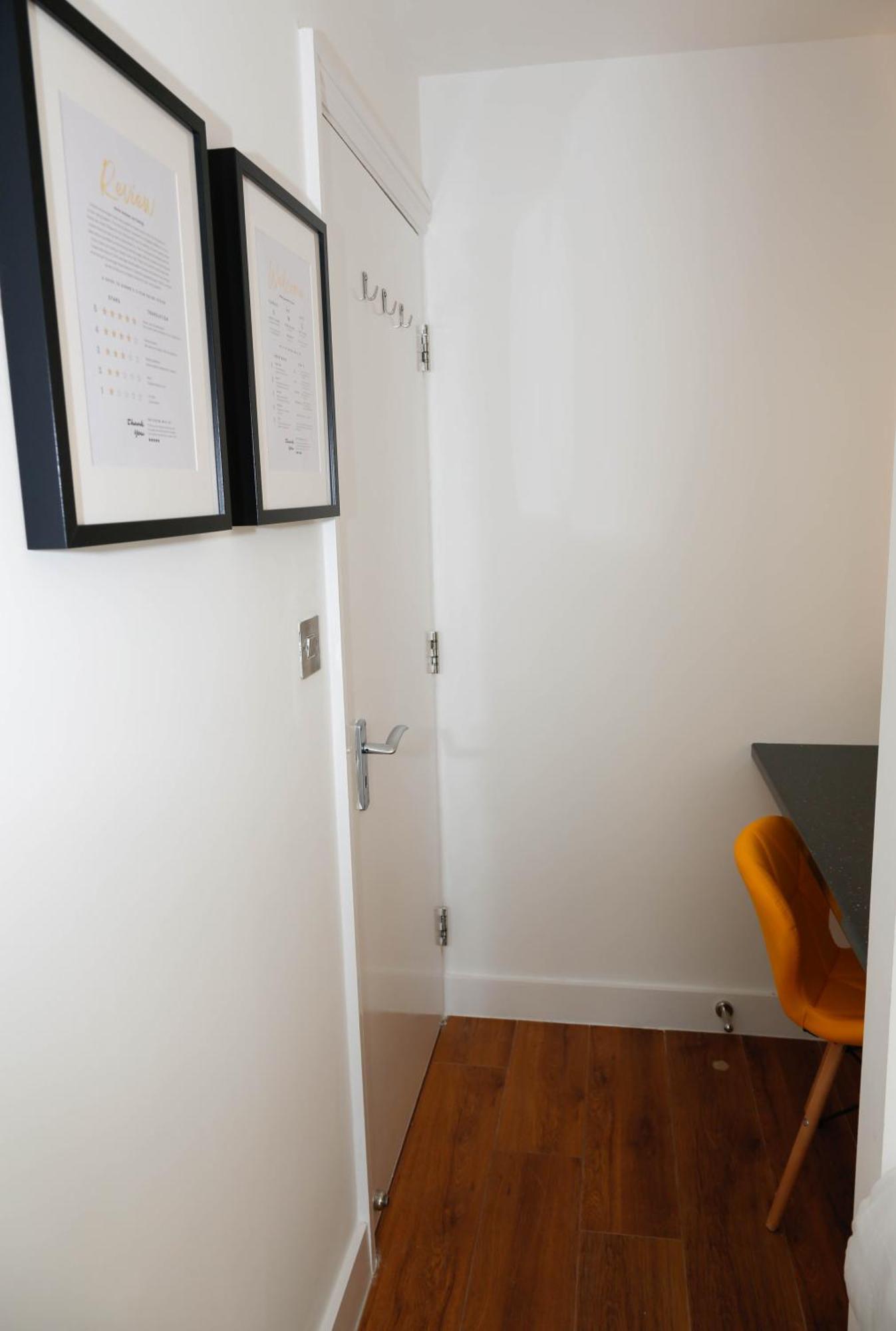 New Luxury Rooms In The Heart Of London Next To Shops, Cafes, Bars & Metro With Shared Bathrooms Zewnętrze zdjęcie